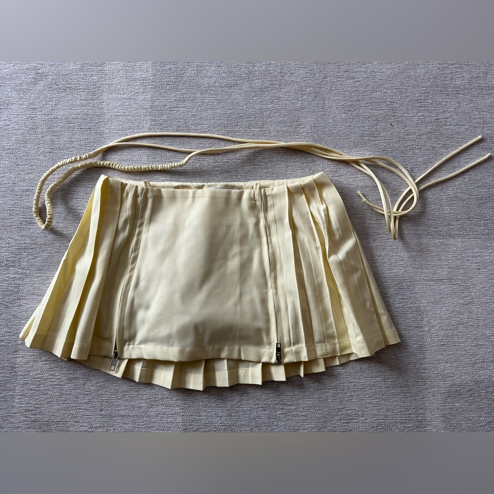 Nodress Yellow Pleated Miniskirt